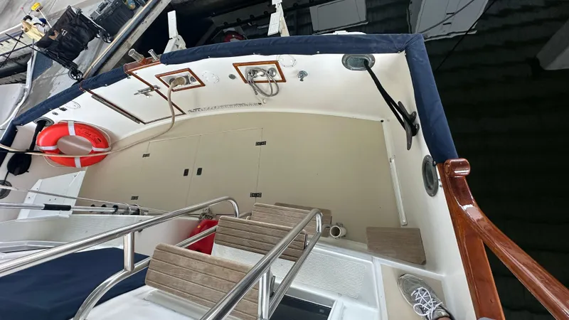 The Dog House Yacht Photos Pics 