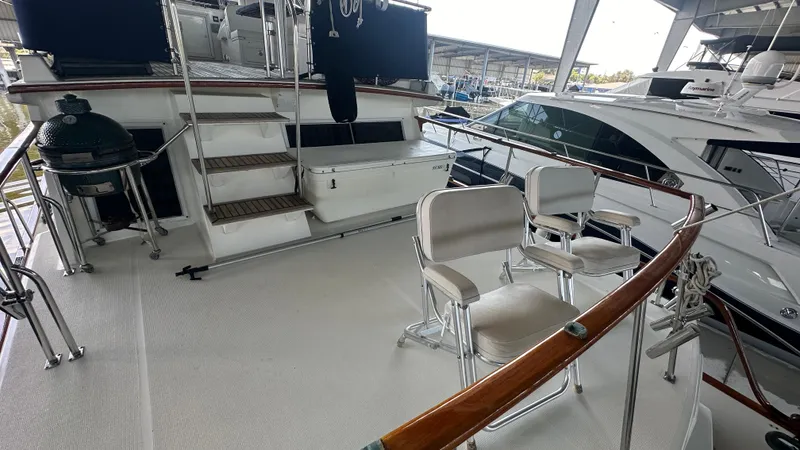 The Dog House Yacht Photos Pics 