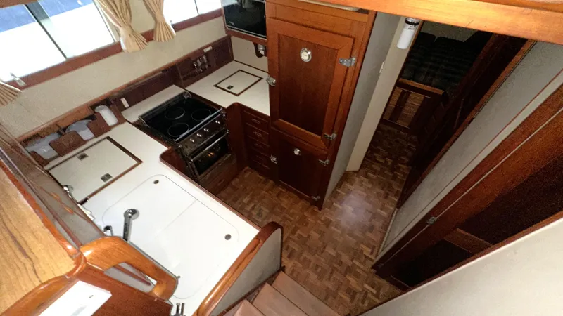 The Dog House Yacht Photos Pics 