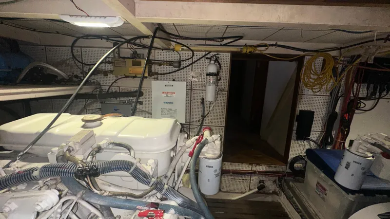 The Dog House Yacht Photos Pics 