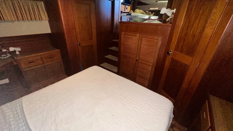 The Dog House Yacht Photos Pics 