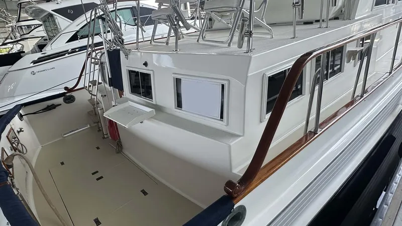 The Dog House Yacht Photos Pics 