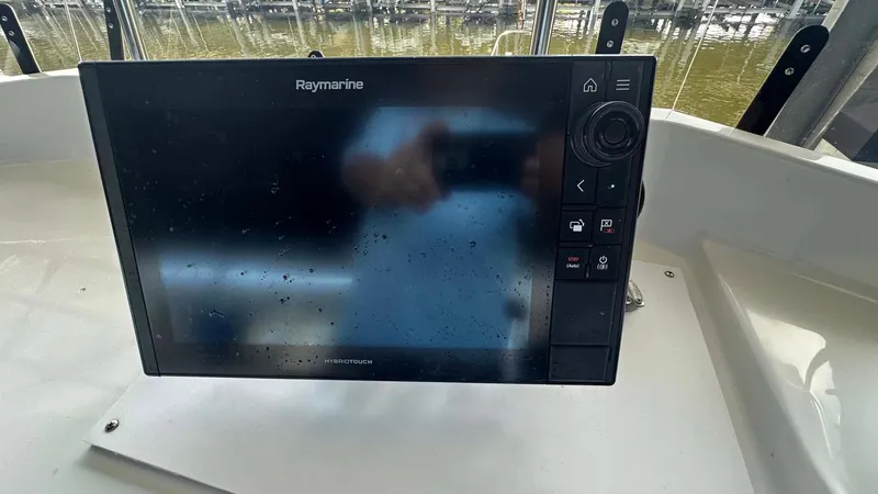 The Dog House Yacht Photos Pics 