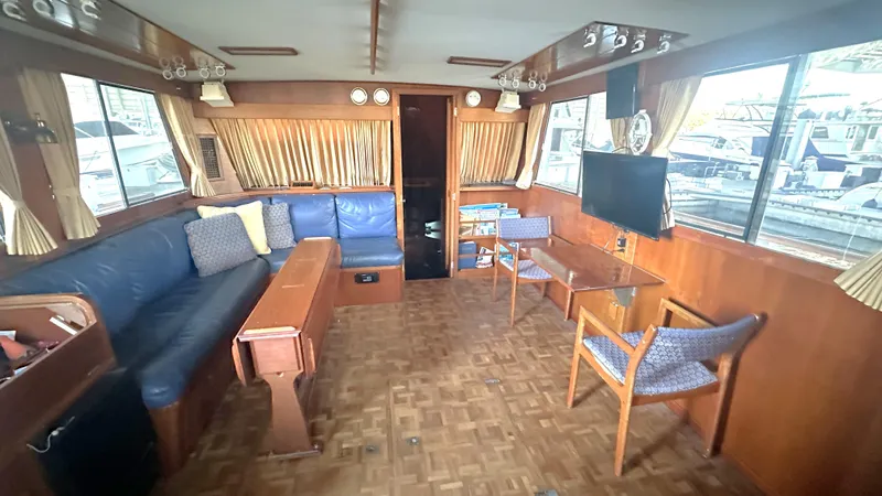 The Dog House Yacht Photos Pics 