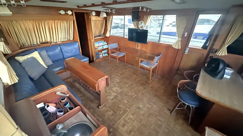 The Dog House Yacht Photos Pics 