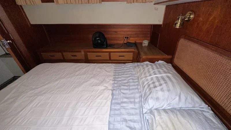 The Dog House Yacht Photos Pics 