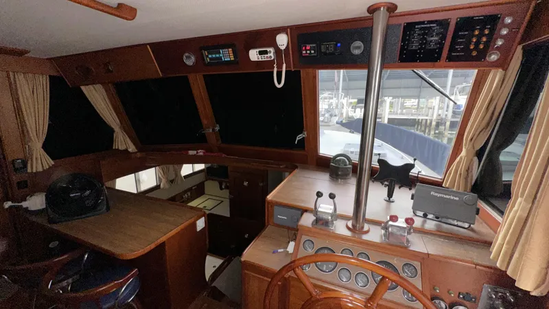 The Dog House Yacht Photos Pics 
