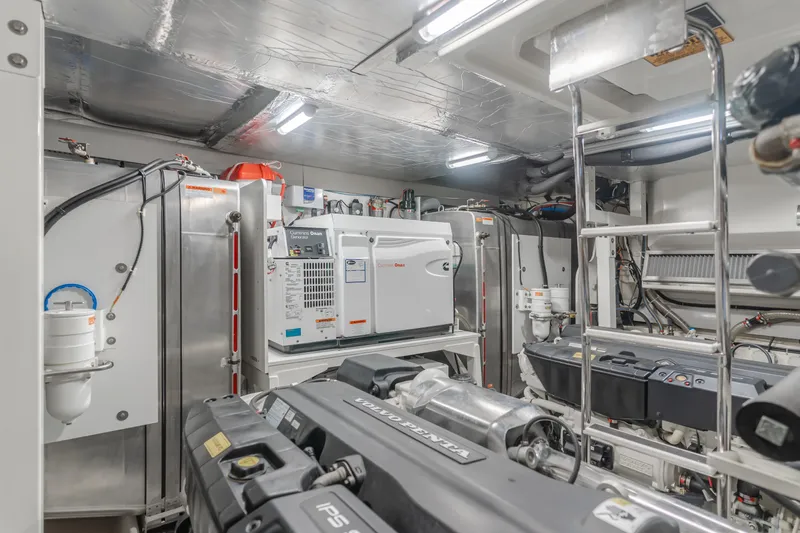 Seaduction Yacht Photos Pics 