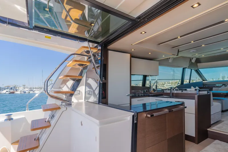 Seaduction Yacht Photos Pics Luxurious 2018 Prestige 630 yacht interior with modern design and ocean view.