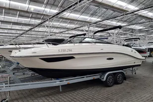 2022 Sea Ray Sun Sport 230 Outboard