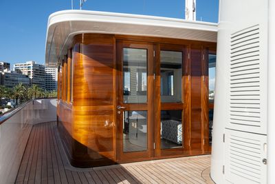 Yacht