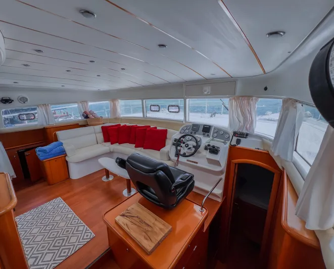 El Cano II Yacht Photos Pics 