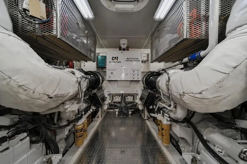 Cerca Trova Yacht Photos Pics 