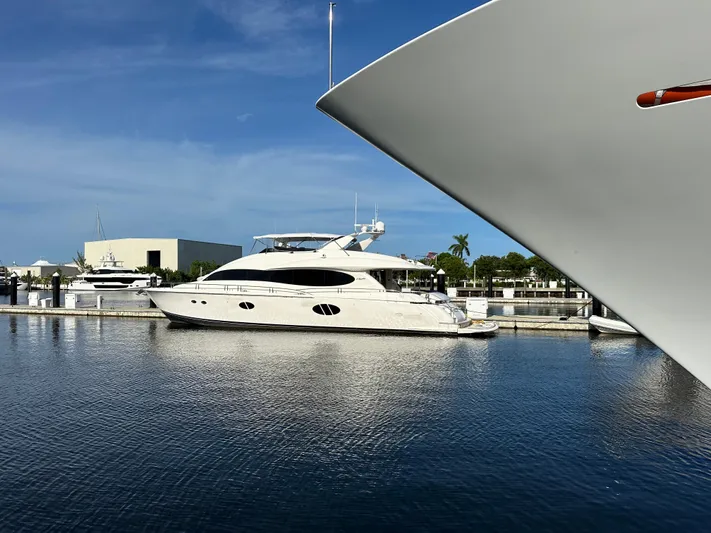 Cerca Trova Yacht Photos Pics 