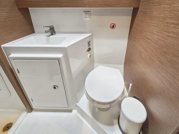 Le Tigre Yacht Photos Pics 