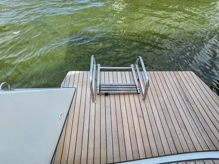 Le Tigre Yacht Photos Pics 