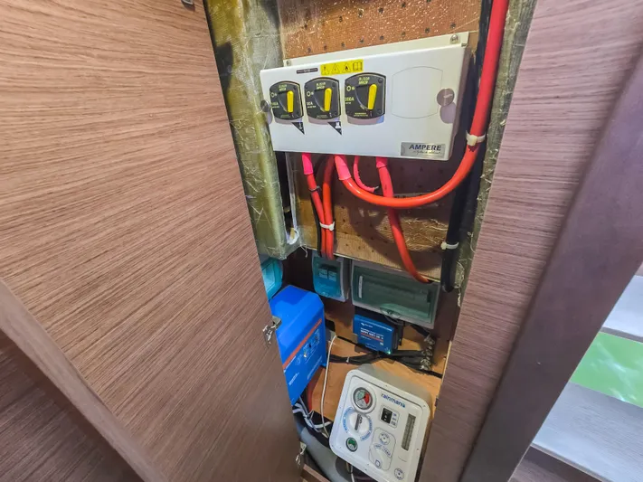 Le Tigre Yacht Photos Pics 