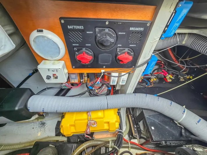 Le Tigre Yacht Photos Pics 