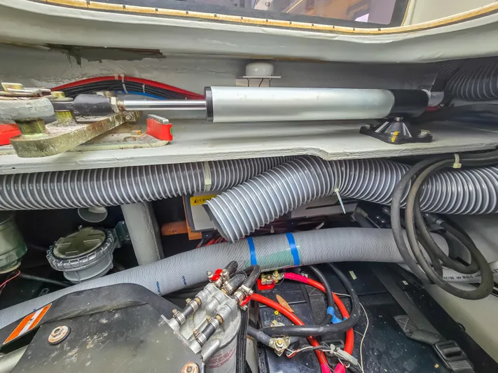 Le Tigre Yacht Photos Pics 