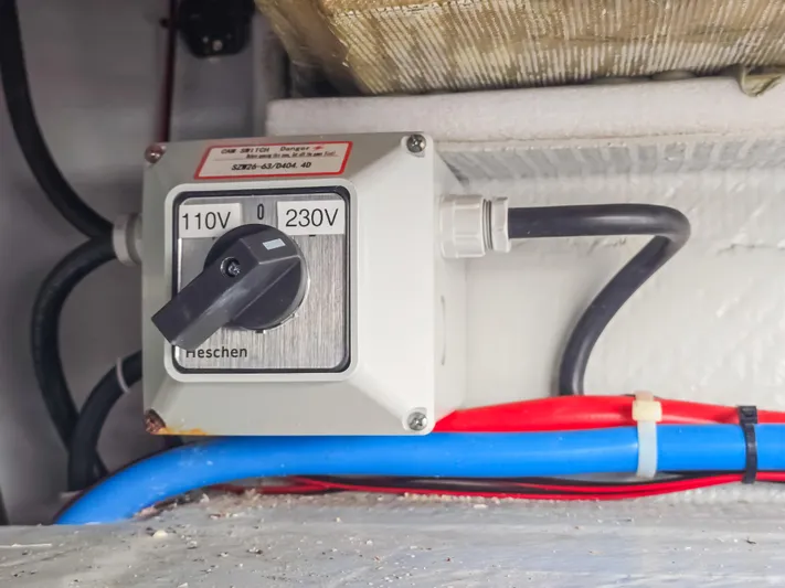 Le Tigre Yacht Photos Pics 