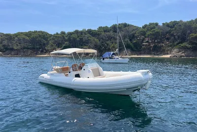 2023 Zodiac Medline 7.5