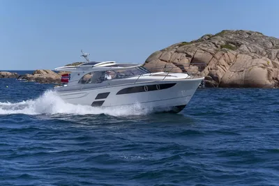 2026 Marex 360 Cabriolet Cruiser