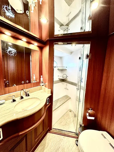 Unicorn Yacht Photos Pics 