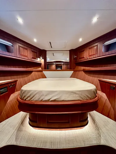 Unicorn Yacht Photos Pics 