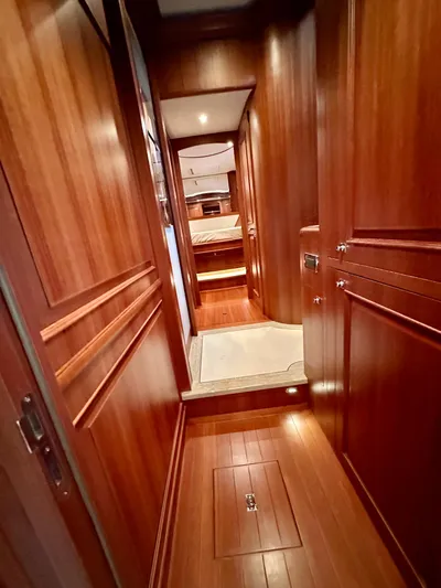 Unicorn Yacht Photos Pics 