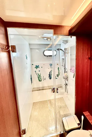 Unicorn Yacht Photos Pics 