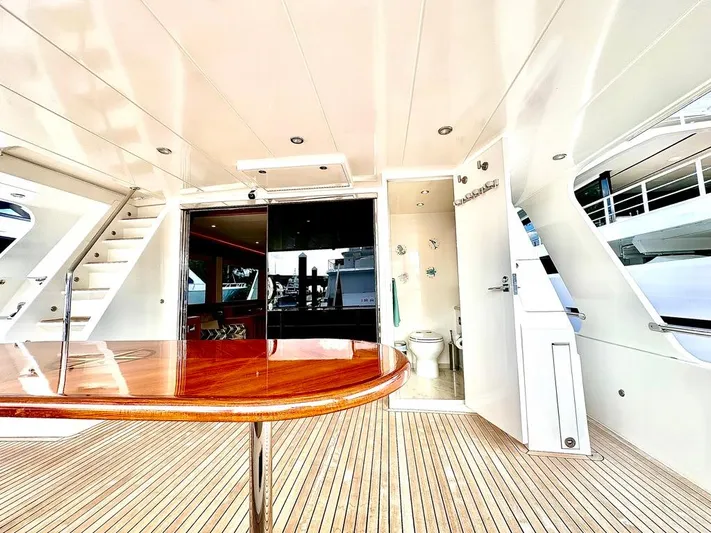 Unicorn Yacht Photos Pics 