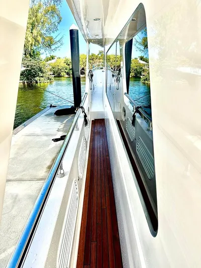 Unicorn Yacht Photos Pics 