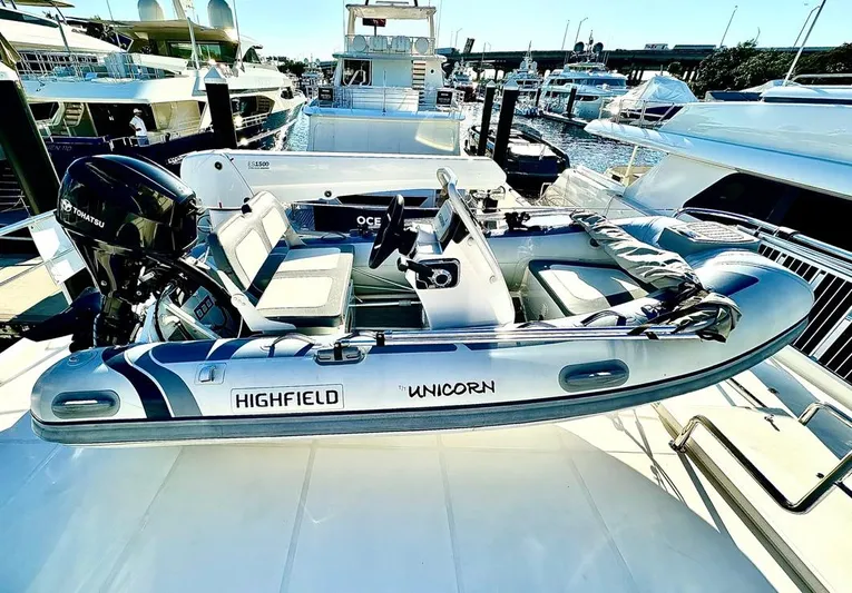 Unicorn Yacht Photos Pics 