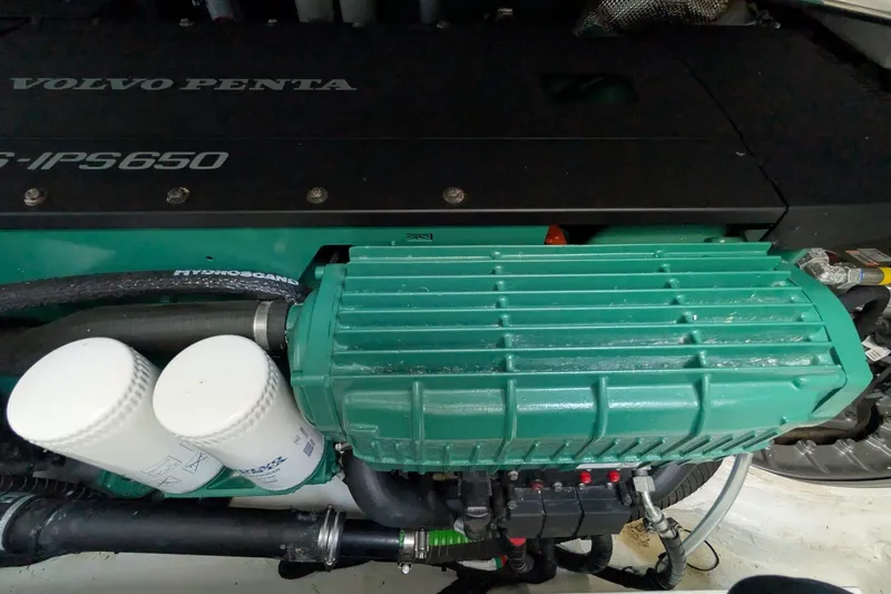 Seakeeper Gyro Yacht Photos Pics Volvo Penta engine in 2022 Fairline Targa 45 GT yacht, featuring IPS650 system.