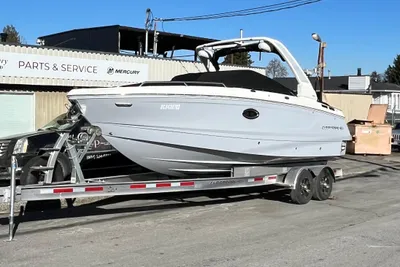 Chaparral 26 Surf