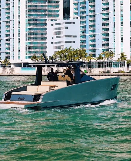 Oasis Yacht Photos Pics 