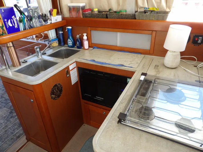 Indigo Yacht Photos Pics 