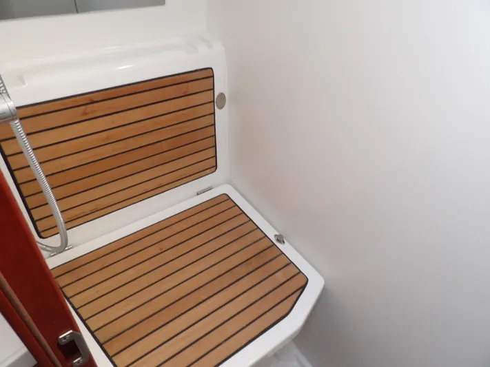 Indigo Yacht Photos Pics 