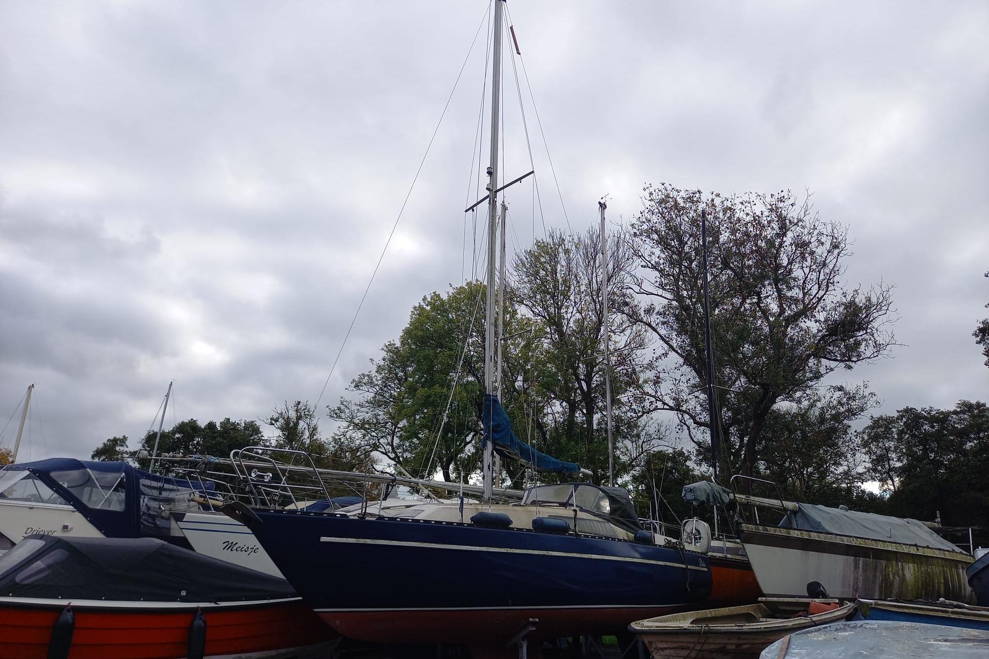 1980 Neptun Neptun 27