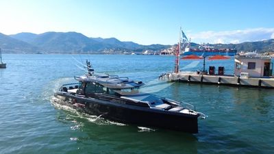 Yacht