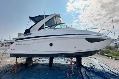 Regal 28 Express