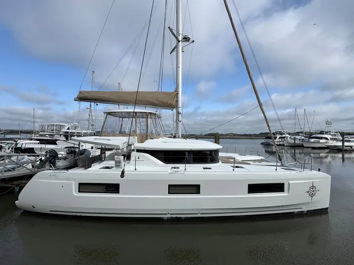Eden Yacht Photos Pics 