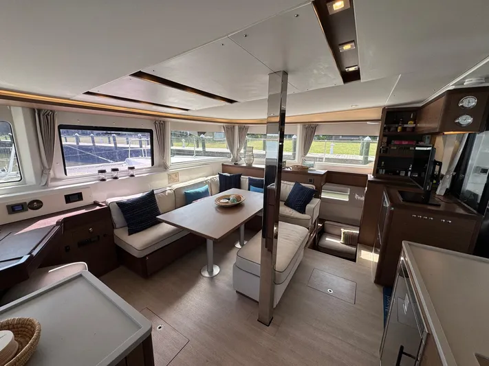 Eden Yacht Photos Pics 