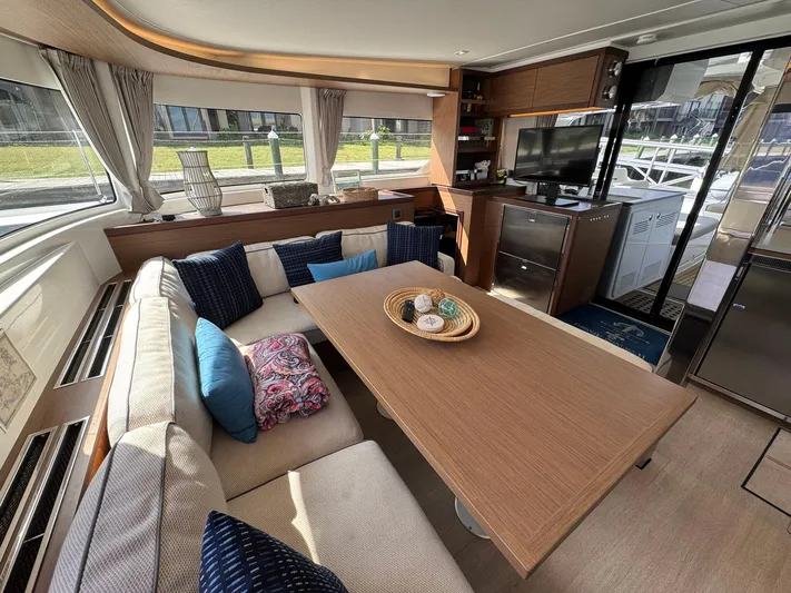 Eden Yacht Photos Pics 