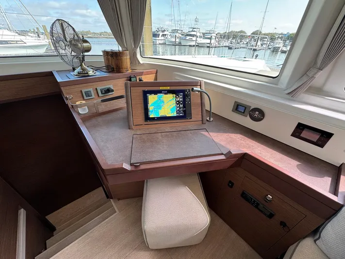 Eden Yacht Photos Pics 