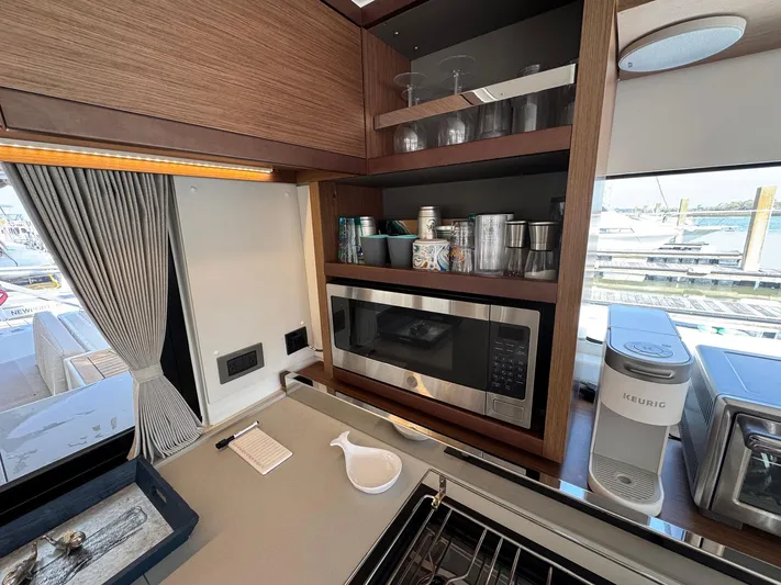 Eden Yacht Photos Pics 