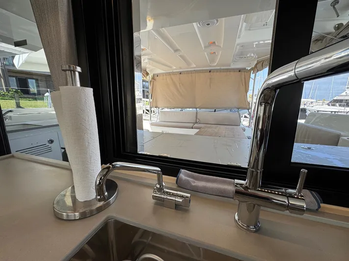 Eden Yacht Photos Pics 