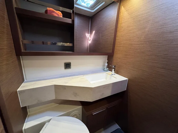 Eden Yacht Photos Pics 