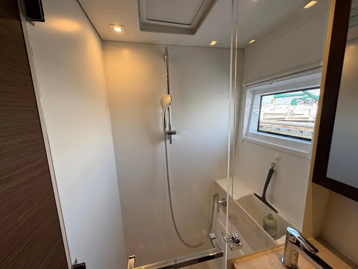 Eden Yacht Photos Pics 