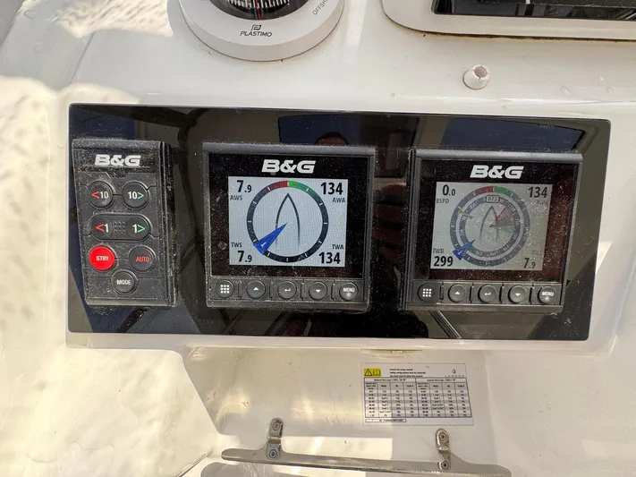 Eden Yacht Photos Pics 